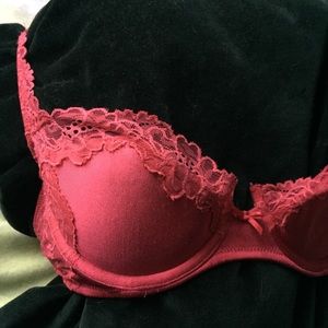34B Victoria Secret Bra